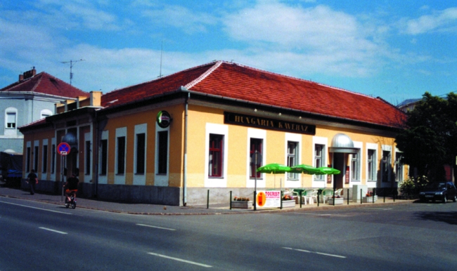 Hungária Étterem - Kávéház